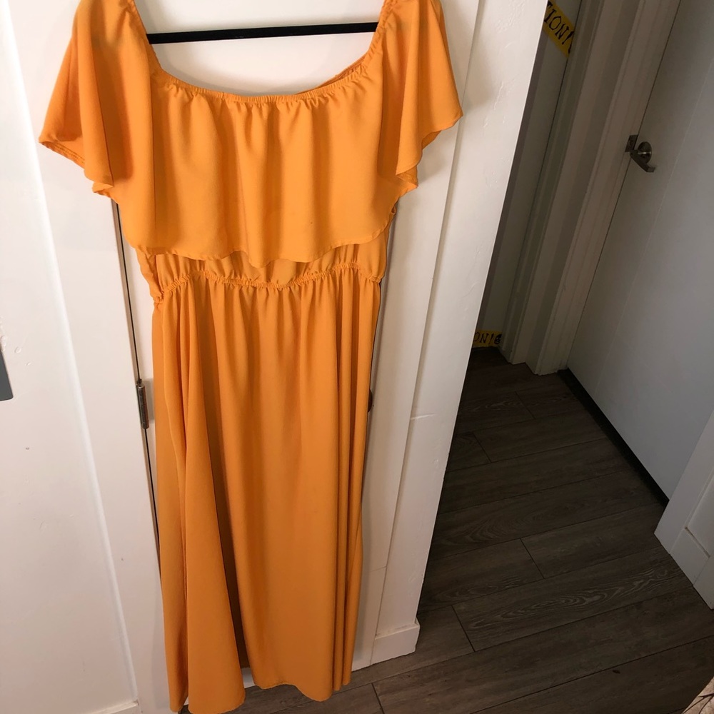 Off The Shoulder Maxi Dress